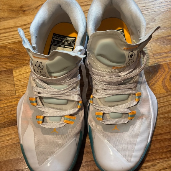 Jordan Zion 1 “White Dynamic Turquoise” - Men’s Size 10.5 - Pre-Owned